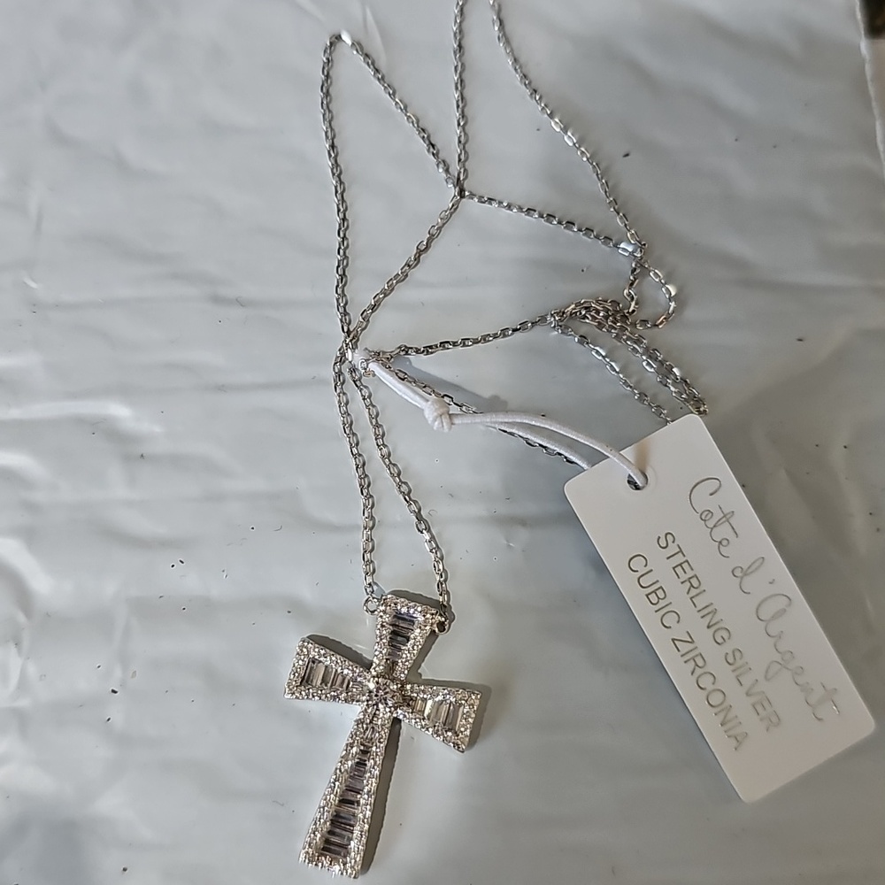 NWT Cote d ‘Argent .925 sterling silver/CZ cross pendant with chain
